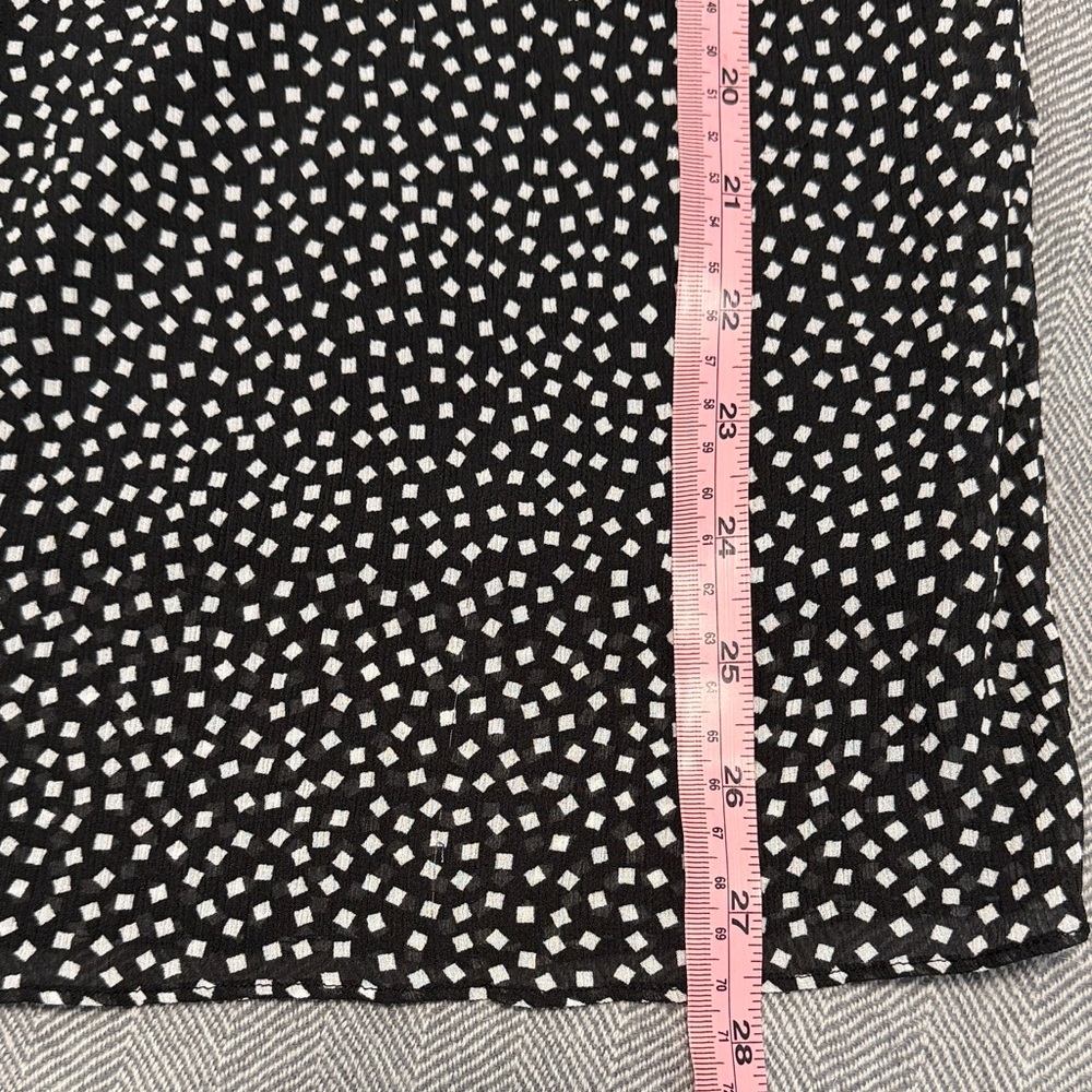 Black and White Elegant Pleated Polka Dot Skirt. - Picture 7 of 12